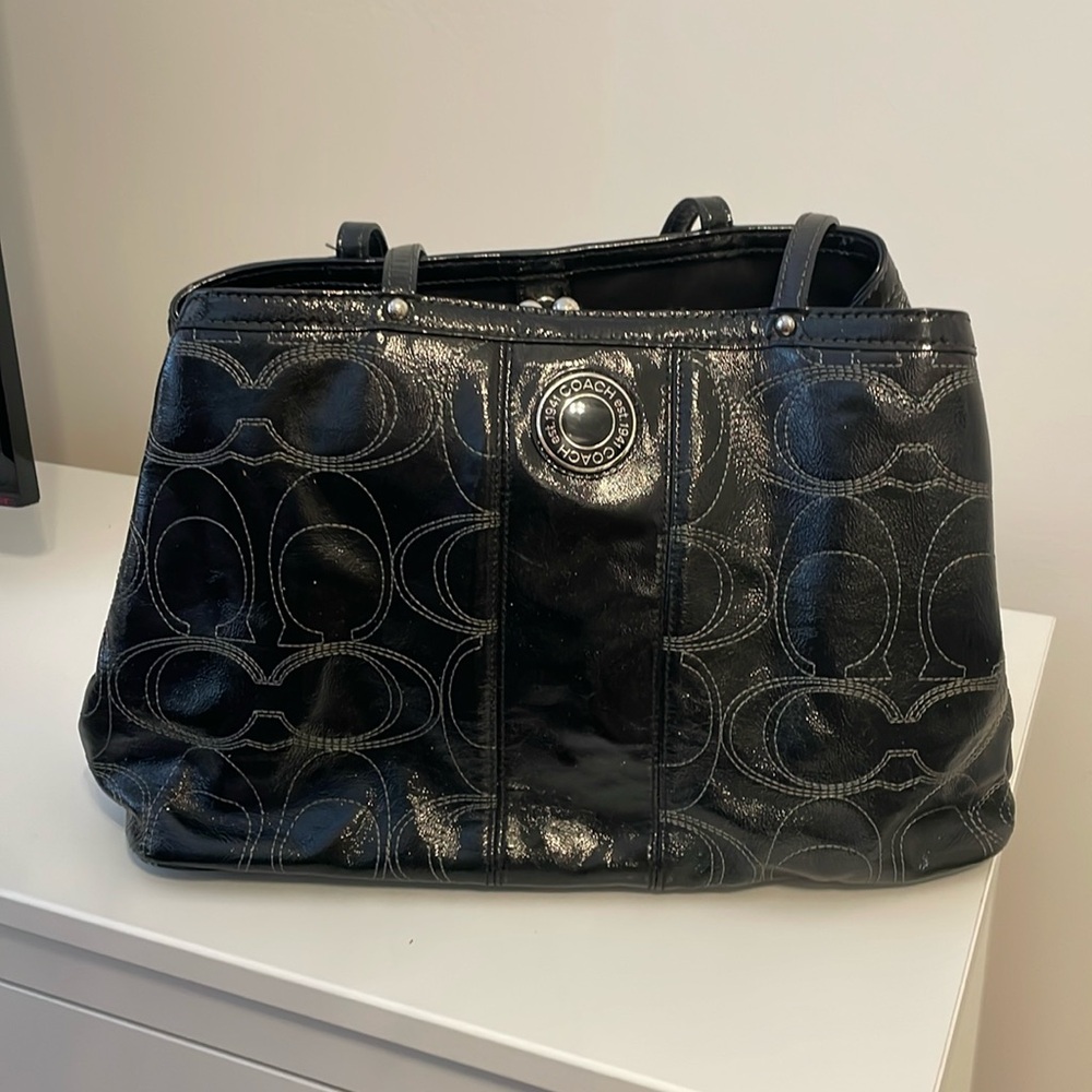 Black Patent Leather Coach Bag A1276-F19215